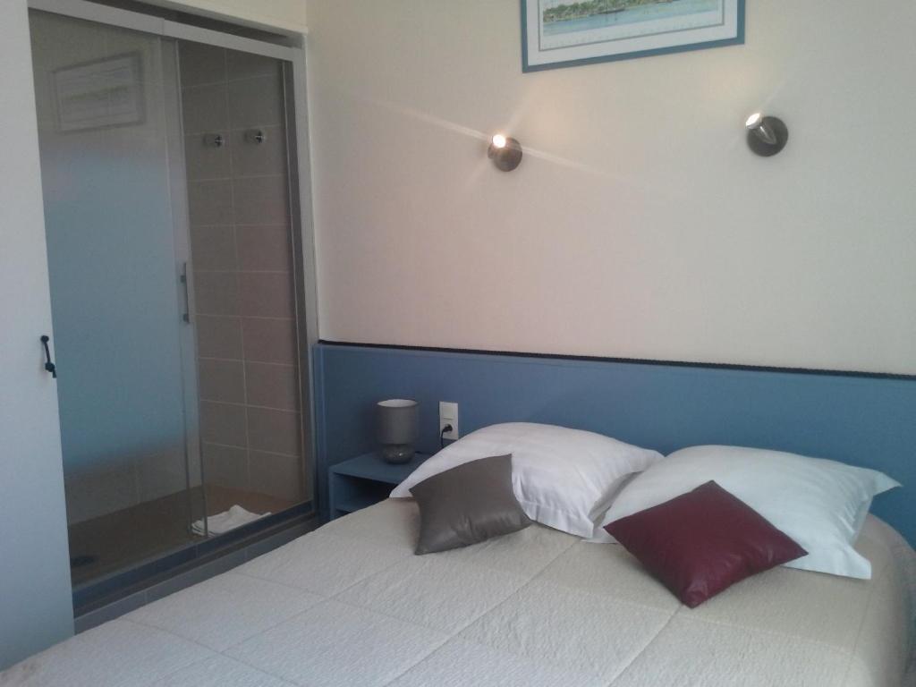 Hotel Kan Avel Saint-Lunaire Exteriör bild