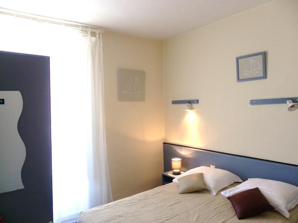 Hotel Kan Avel Saint-Lunaire Exteriör bild