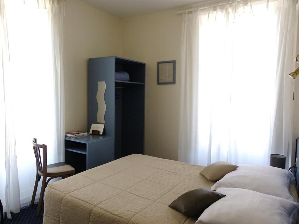 Hotel Kan Avel Saint-Lunaire Exteriör bild
